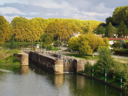 Convoyage fluvial