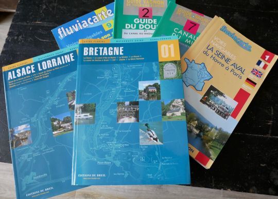 Il ne reste plus qu'un &eacute;diteur proposant des carte-guides papier