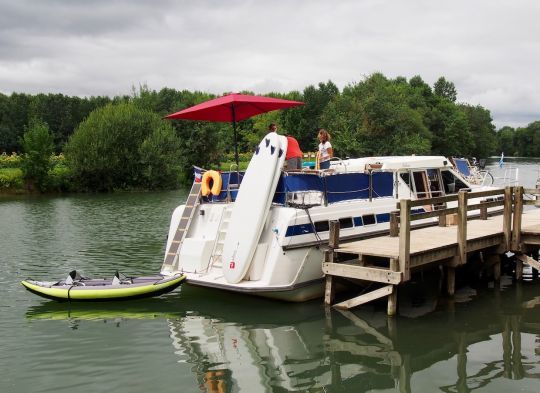 On choisira d'accoster &agrave; une extr&eacute;mit&eacute; du ponton
