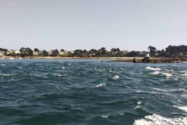 Le Faucheur, � l'entr�e du golfe du Morbihan